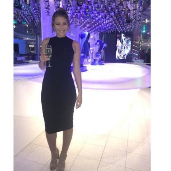 Meet your Posher, Stephanie - Picture 1 of 1